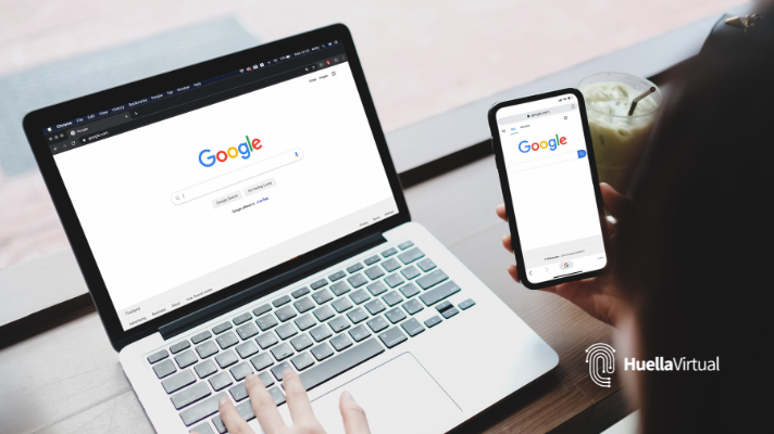 motor de búsqueda de Google en dispositivo de escritorio y móvil
