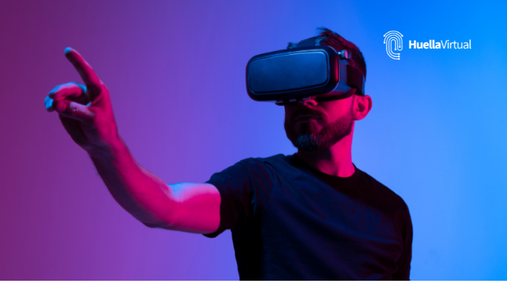 usuario usando gafas de realidad virtual aumentada y comprando en metaverso